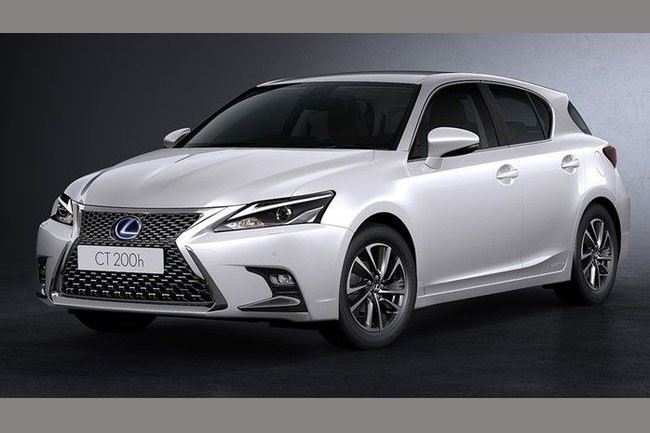 Thương hiệu xe sang Lexus mới đây đã trình làng phiên bản nâng cấp của dòng hatchback hạng sang  Lexus CT200h 2017 mới tại thị trường Thái Lan với một số thay đổi nhẹ trong thiết kế nội/ngoại thất cũng như công nghệ hỗ trợ lái xe.